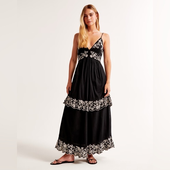 Abercrombie & Fitch Dresses & Skirts - Abercrombie Black Embroidered Tiered Maxi Dress Boho Lace XXS NWT
